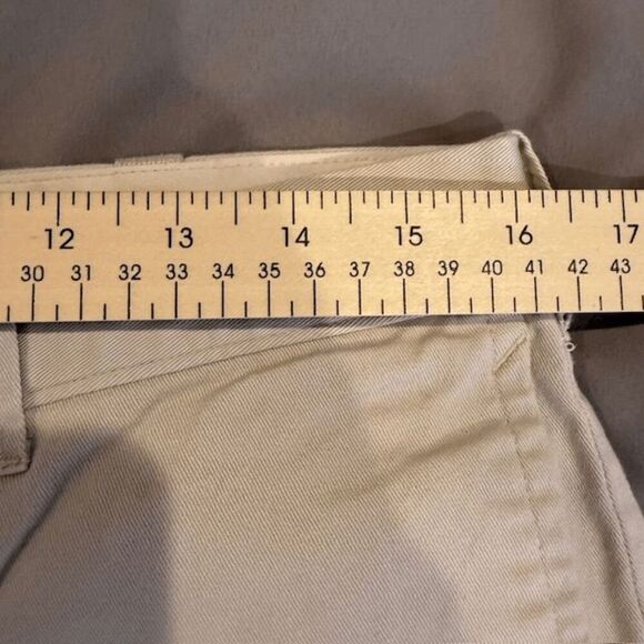 J. Crew Flat Front Trouser Shorts 7" inseam khaki tan beige Men's size 32 - Picture 10 of 13